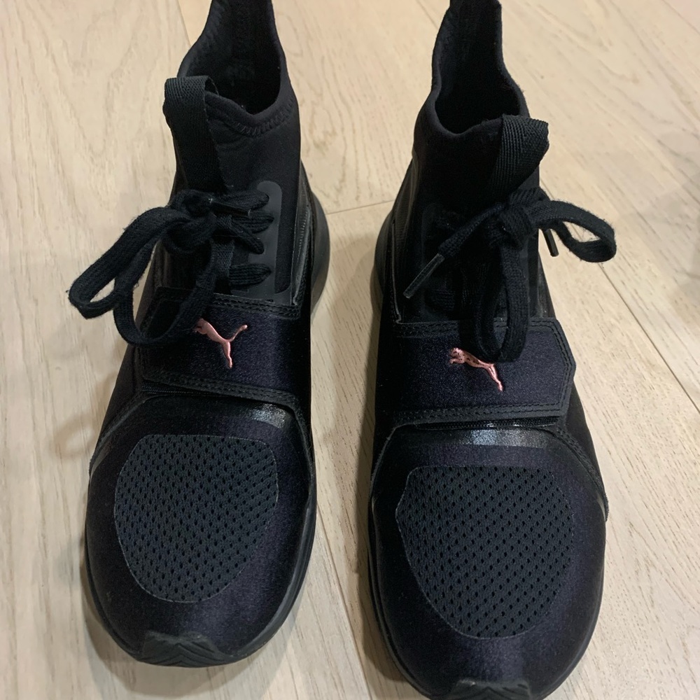 Puma gym shoes